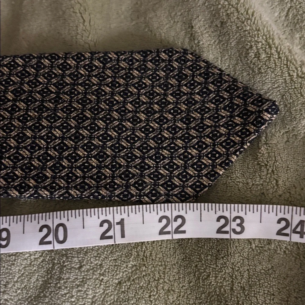 Boys GAP Black and Tan Geometric Tie